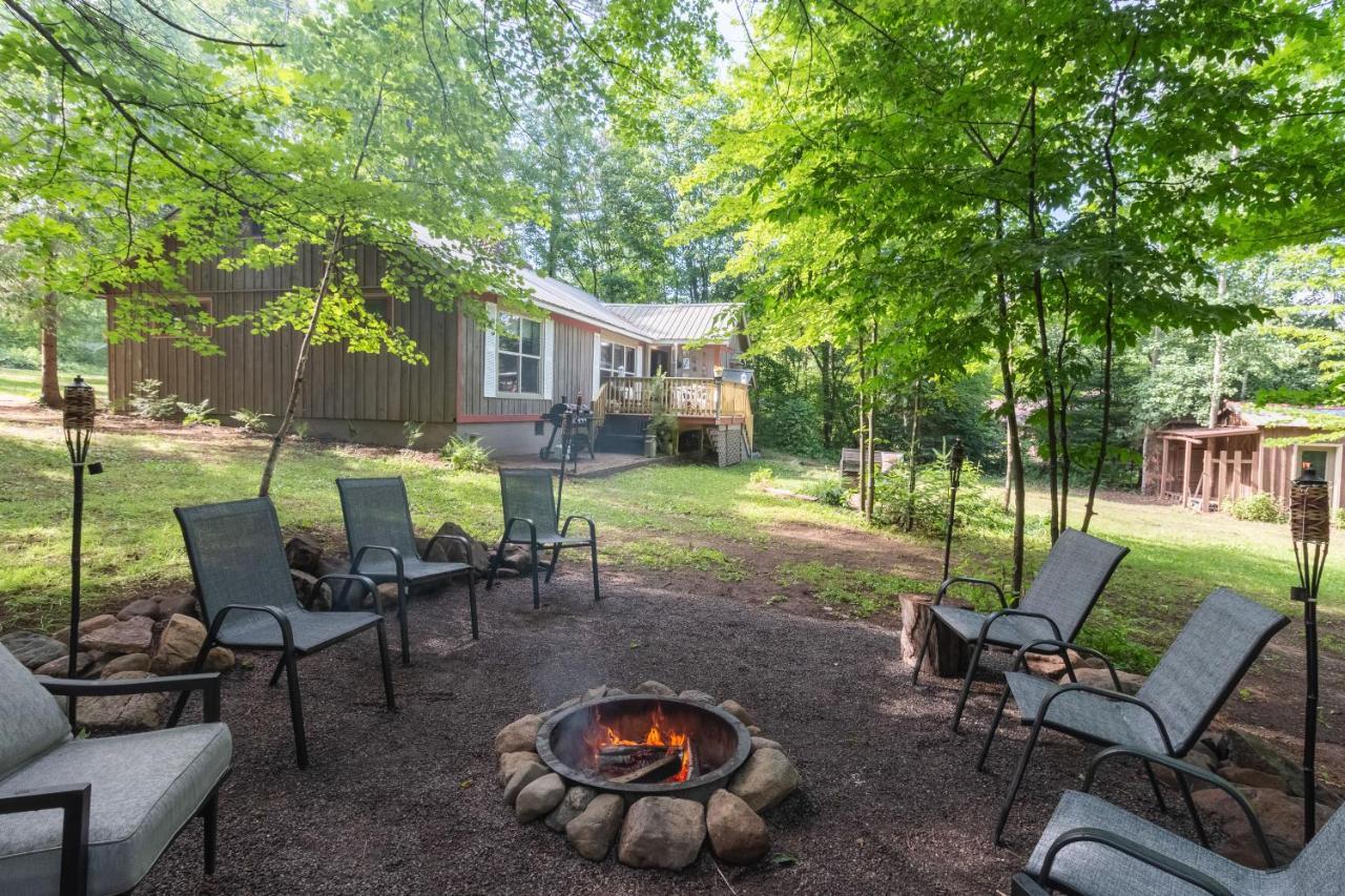 Secluded Wisconsin Cottage With Nearby Lake Access Solon Springs Exteriör bild