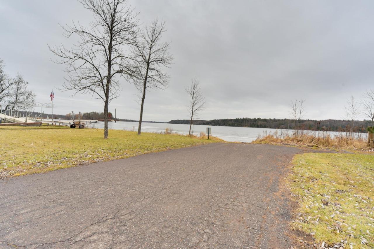 Secluded Wisconsin Cottage With Nearby Lake Access Solon Springs Exteriör bild